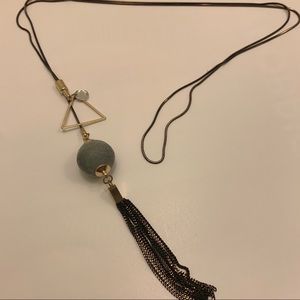 🚨 SOLD 🚨 🎊 Adjustable Long Necklace